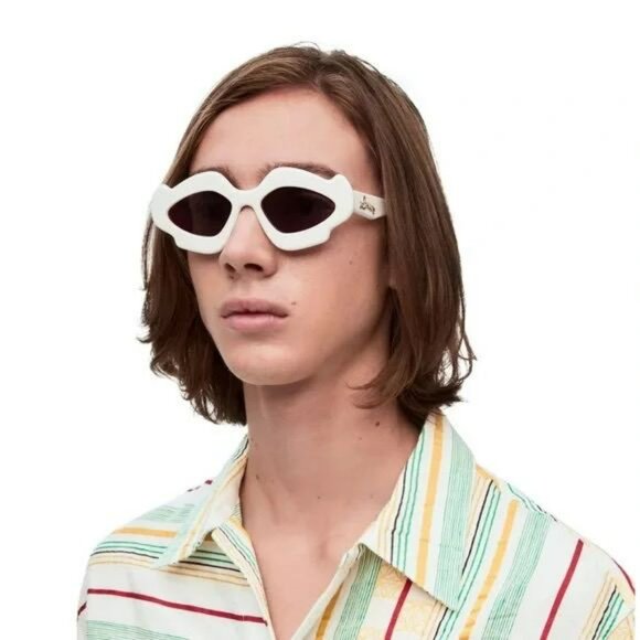 Loewe Men BRAND NEW Sunglasses LW40109U 21E CURVY Shiny Ivory Brown Geometric - Picture 2 of 12